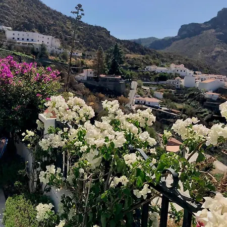 Casita Roque Nublo 펜션